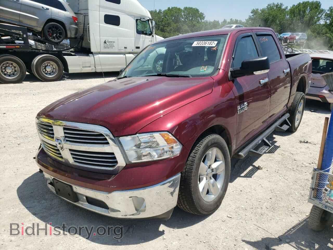 2017 RAM 1500 - VIN: 1C6RR7LG2HS600704 - Photo 2