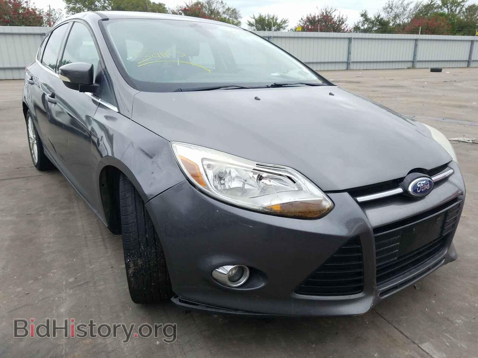 Фотография 1FAHP3M21CL318357 - FORD FOCUS 2012