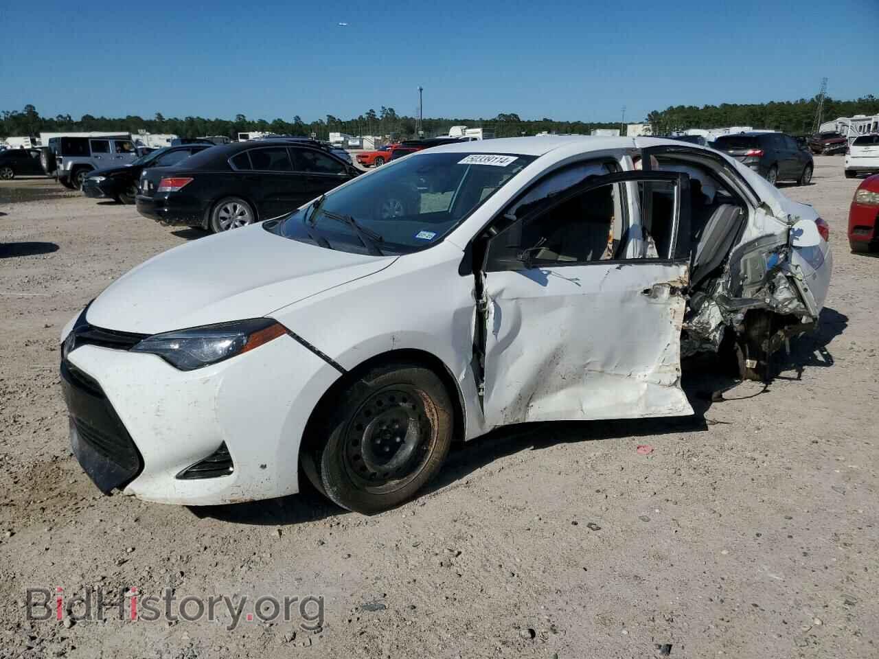 Photo 5YFBURHE5HP715357 - TOYOTA COROLLA 2017