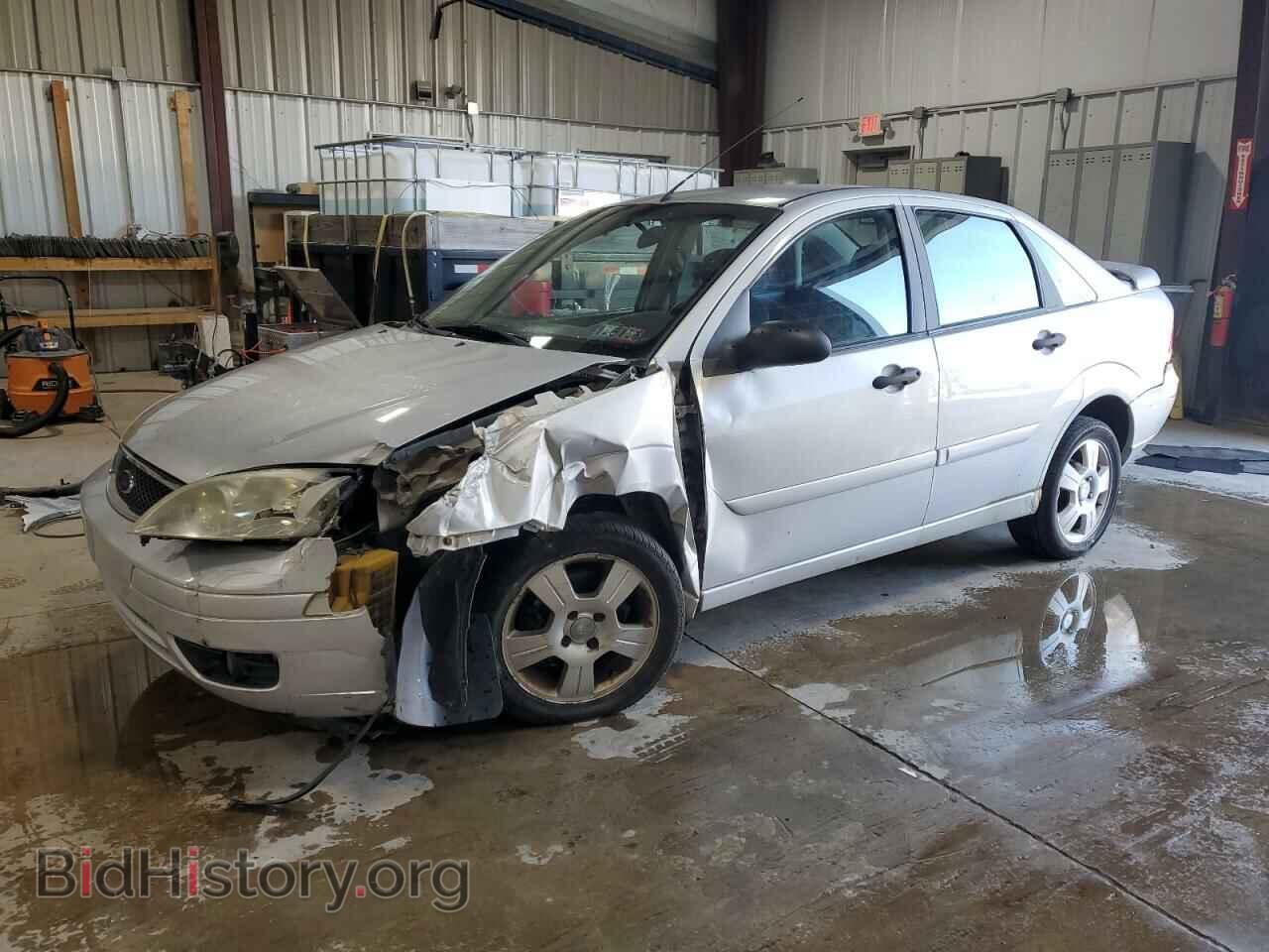 Photo 1FAFP34N87W304915 - FORD FOCUS 2007