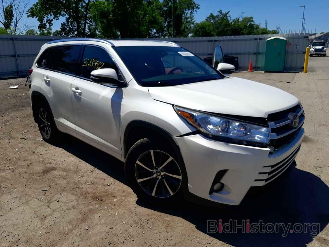 Photo 5TDJZRFH8HS469888 - TOYOTA HIGHLANDER 2017