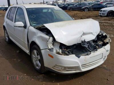 2010 Volkswagen GOLF City Golf, белый — VIN 9BWEL4BE9A4001760, Copart