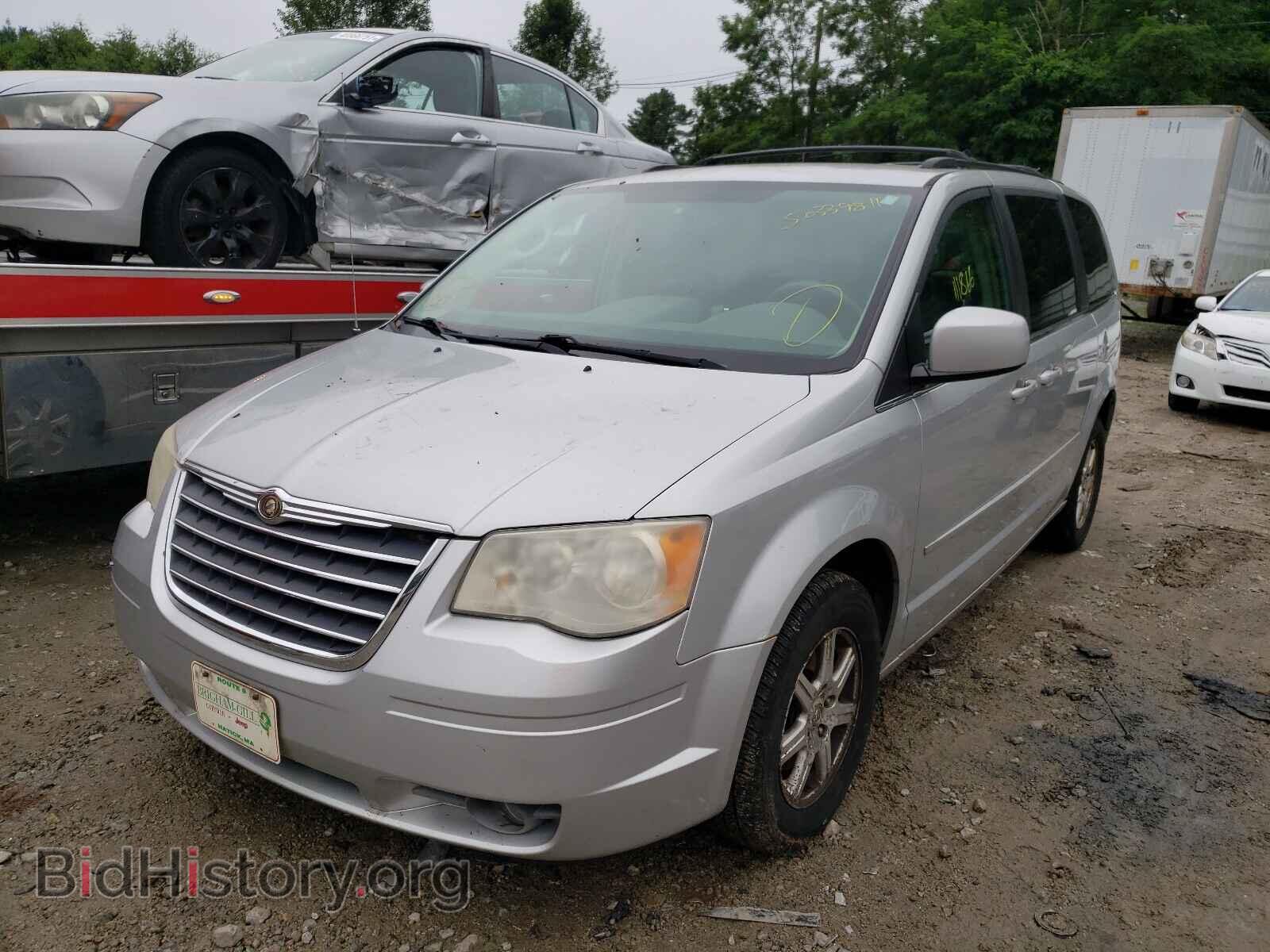 2008 CHRYSLER MINIVAN - VIN: 2A8HR54P88R609635 - Фото 2