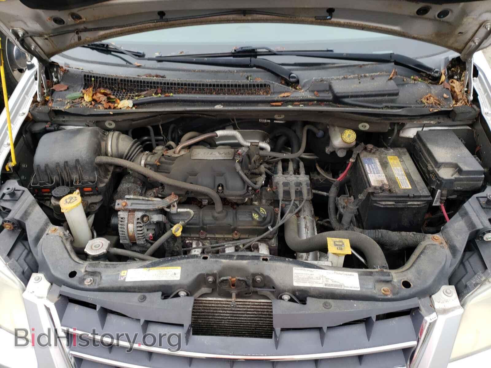2008 CHRYSLER MINIVAN - VIN: 2A8HR54P88R609635 - Фото 7