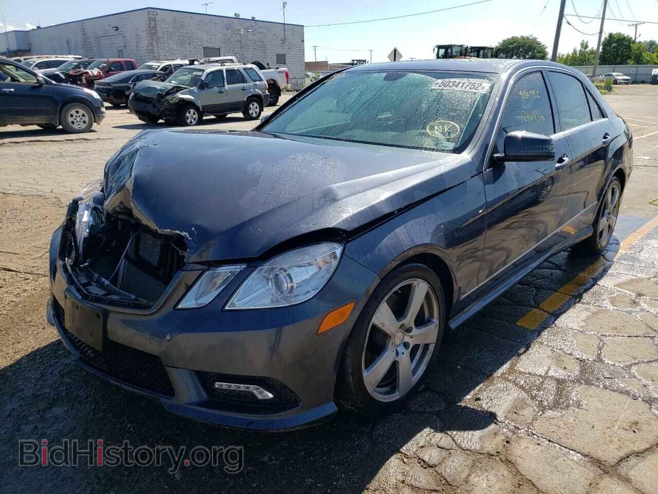 2011 MERCEDES-BENZ E-CLASS - VIN: WDDHF8HB5BA368585 - Фото 2