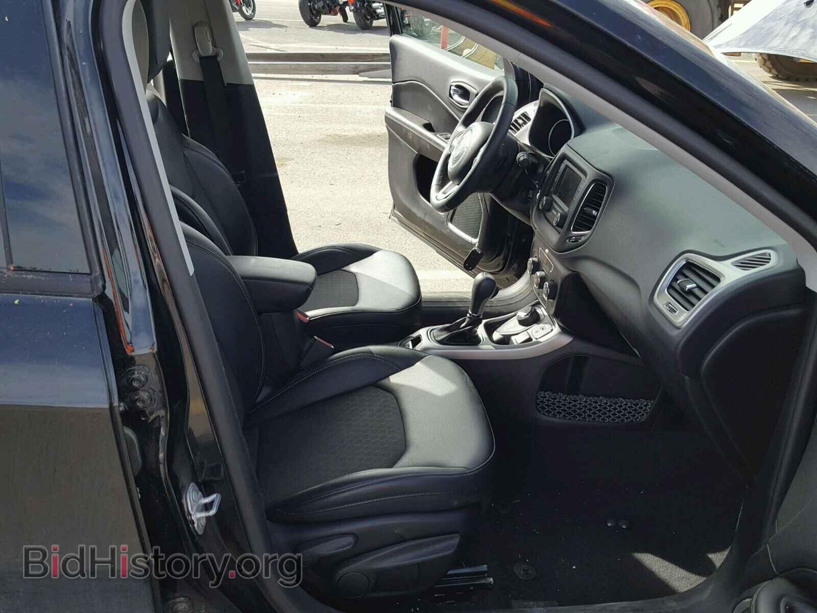 2017 JEEP COMPASS LA - VIN: 3C4NJDBB6HT680963 - Photo 5