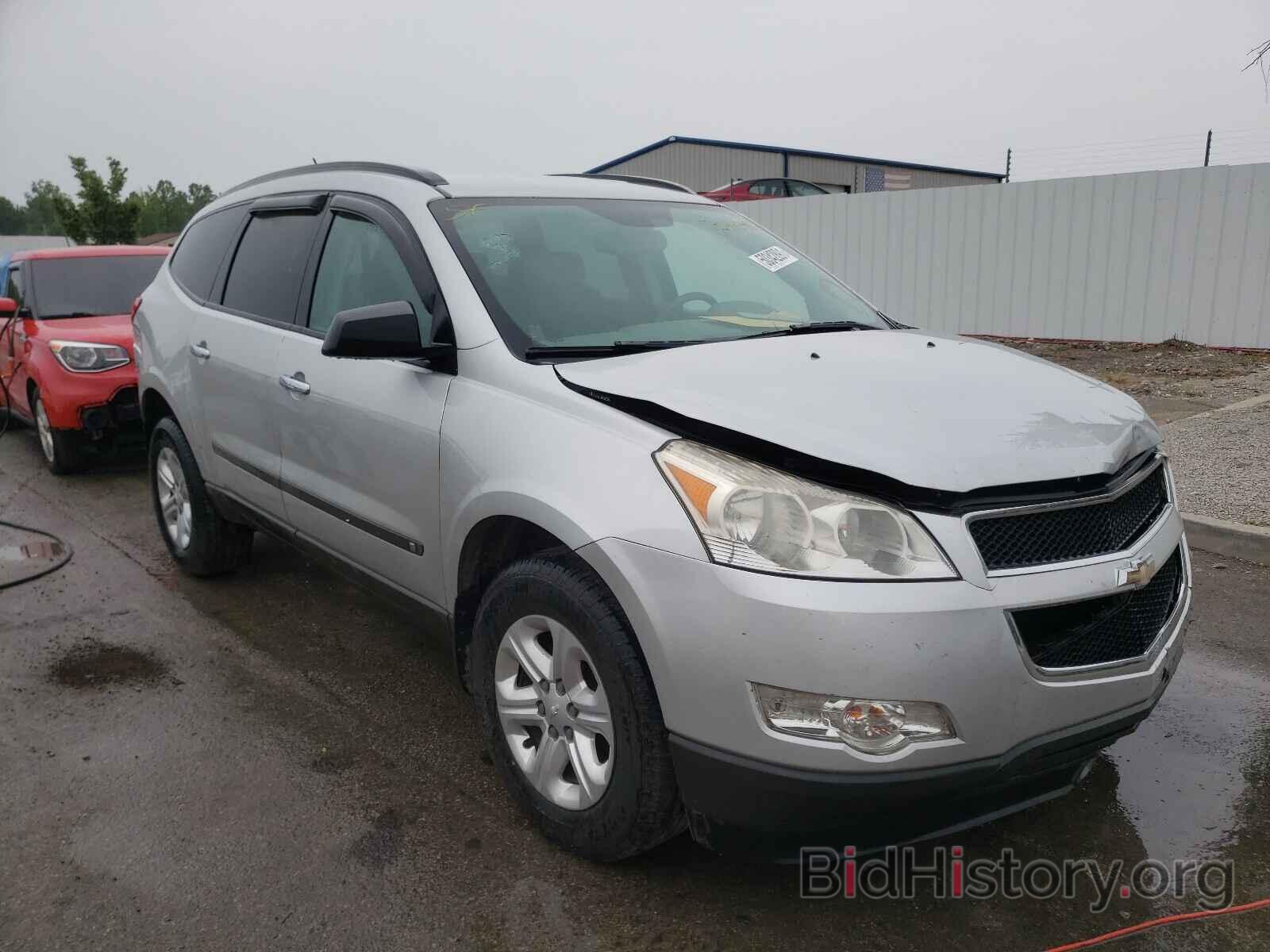 Photo 1GNLREED3AS154226 - CHEVROLET TRAVERSE 2010
