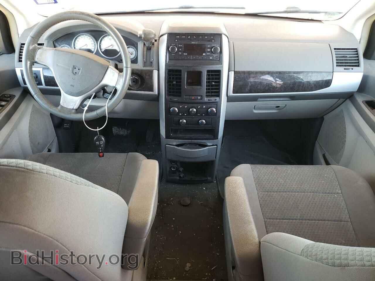 2010 DODGE CARAVAN - VIN: 2D4RN5D14AR159543 - Фото 8