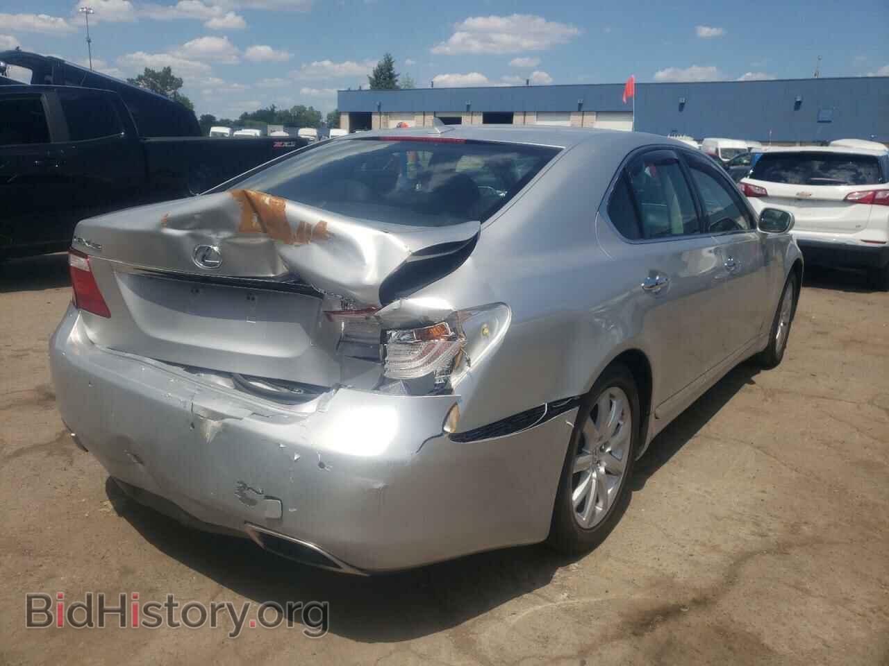 2008 LEXUS LS460 - VIN: JTHBL46FX85055152 - Photo 4