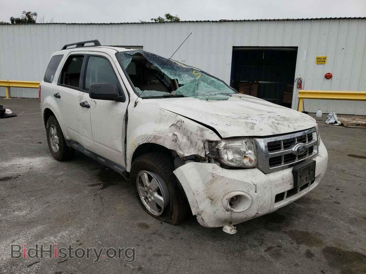 Фотография 1FMCU0D78BKC52154 - FORD ESCAPE 2011