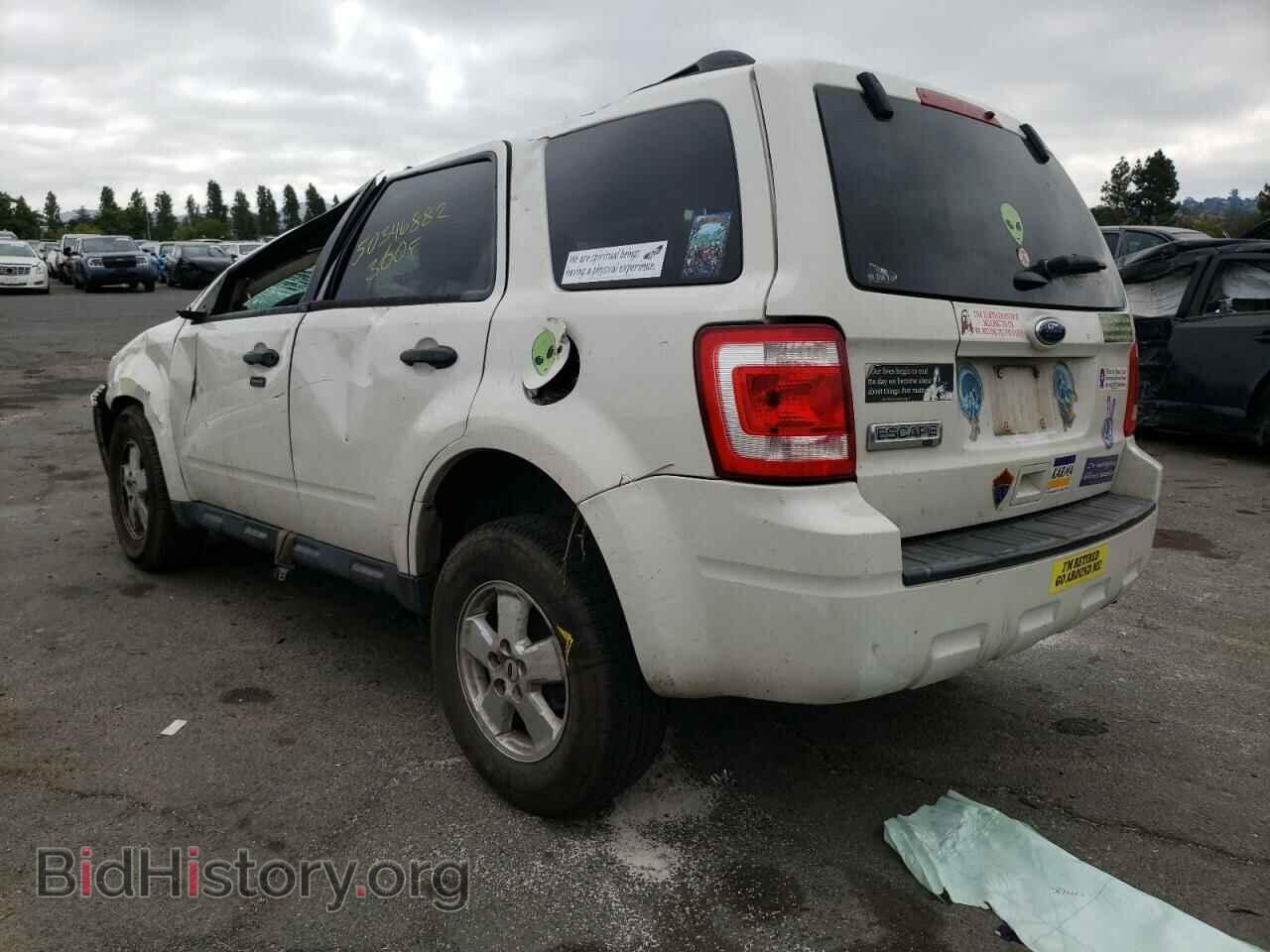 2011 FORD ESCAPE - VIN: 1FMCU0D78BKC52154 - Фото 3