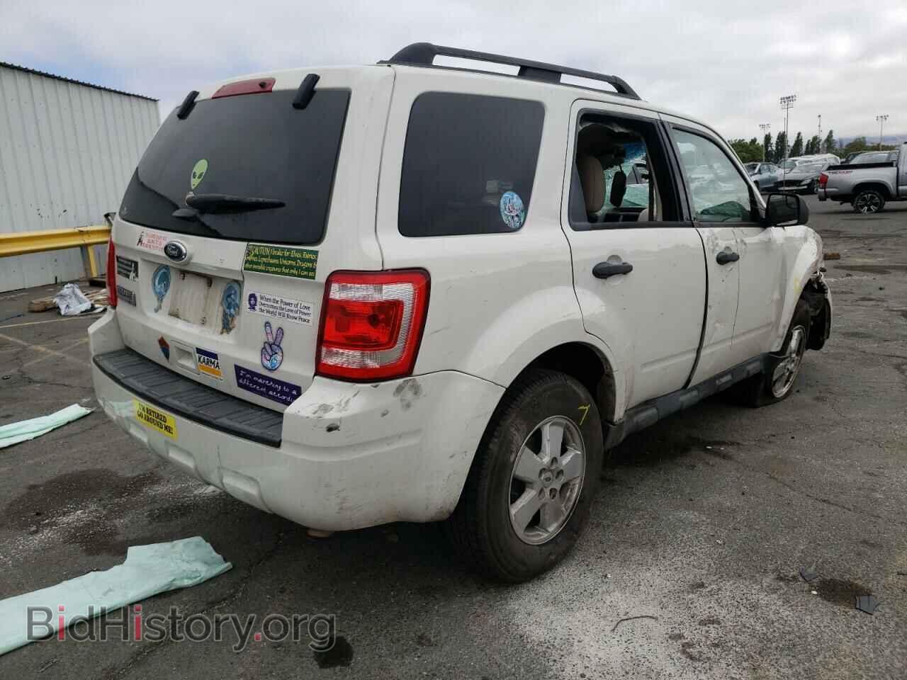 2011 FORD ESCAPE - VIN: 1FMCU0D78BKC52154 - Фото 4