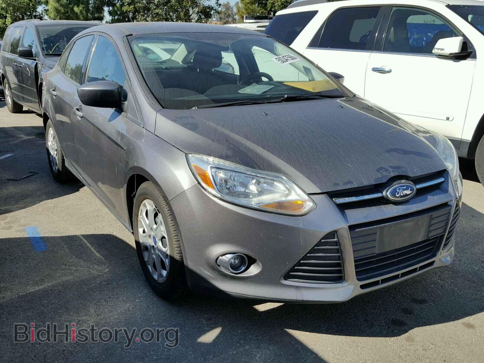 Photo 1FAHP3F28CL468074 - FORD FOCUS 2012
