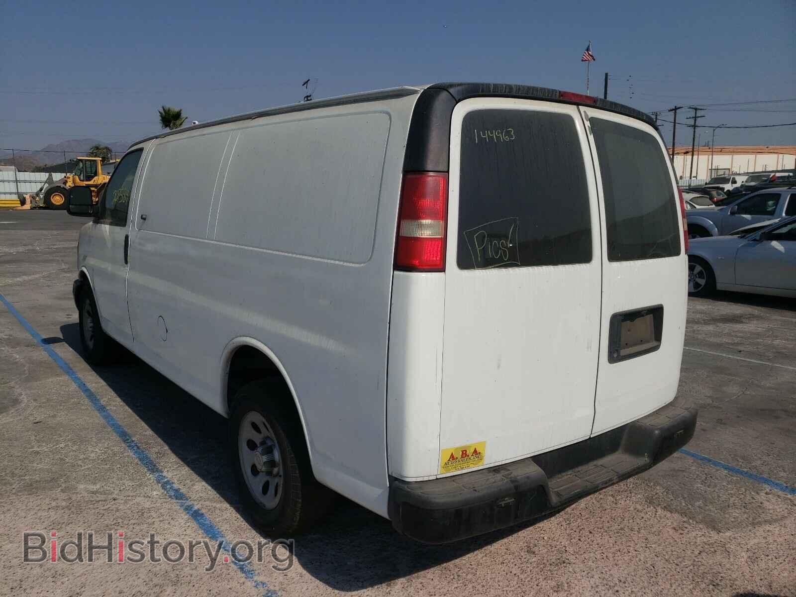 2010 CHEVROLET EXPRESS - VIN: 1GCUGADX2A1144963 - Фото 3