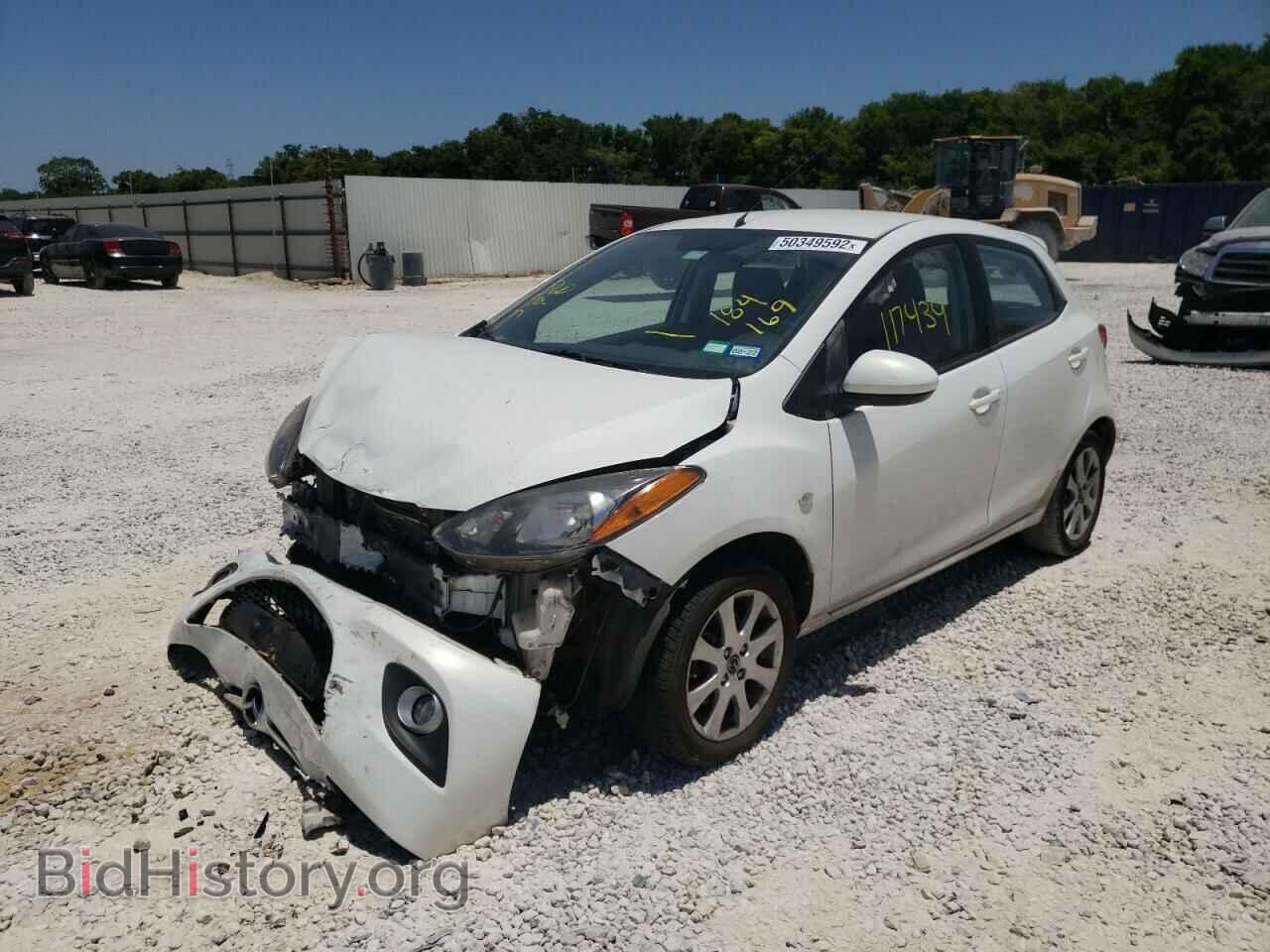 2014 MAZDA 2 - VIN: JM1DE1LY1E0184169 - Photo 2