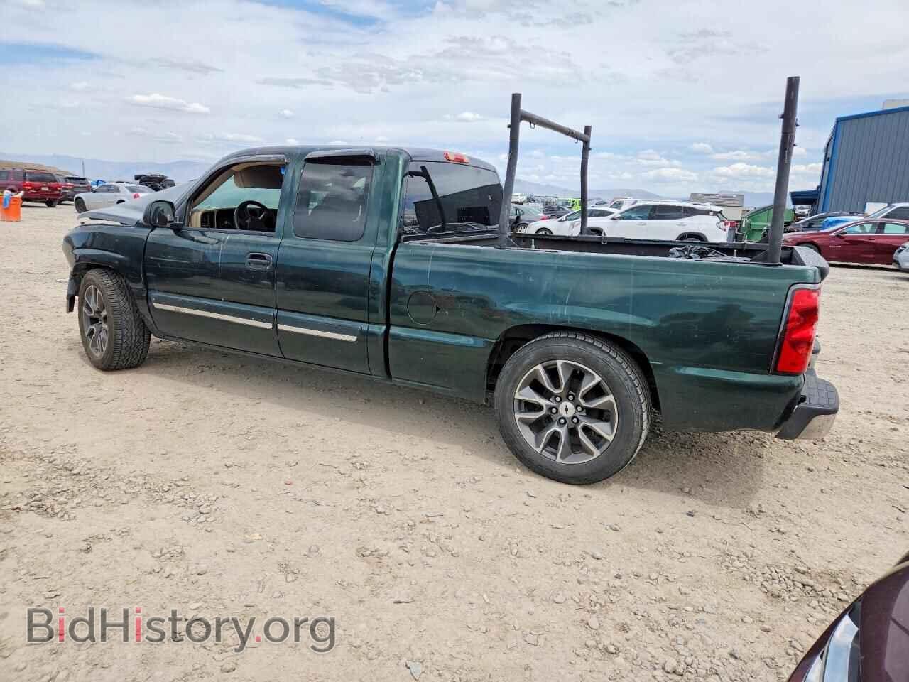 2005 CHEVROLET SILVERADO - VIN: 1GCEC19V65Z357882 - Фото 2