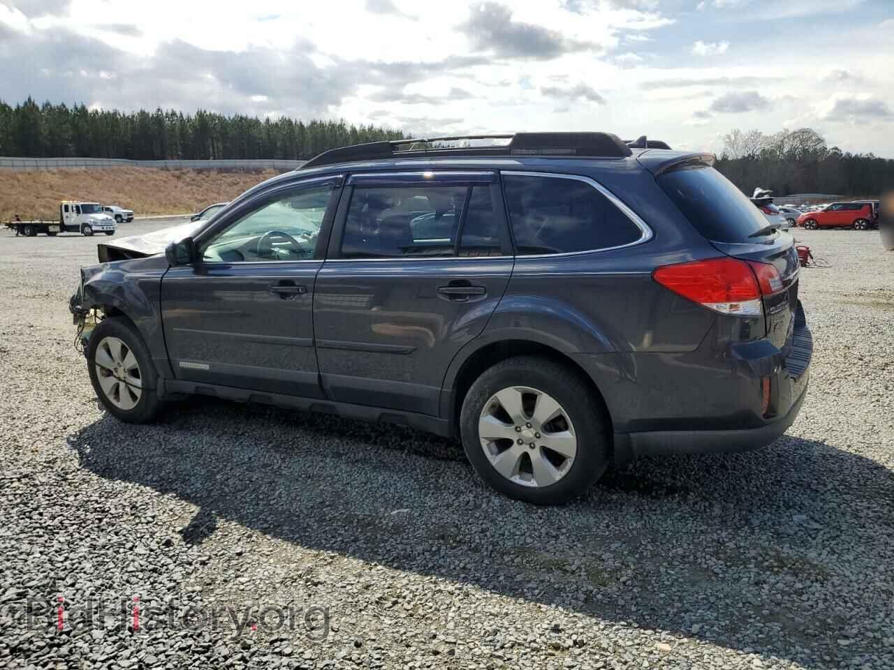 2011 SUBARU OUTBACK - VIN: 4S4BRCKC7B3401355 - Фото 2