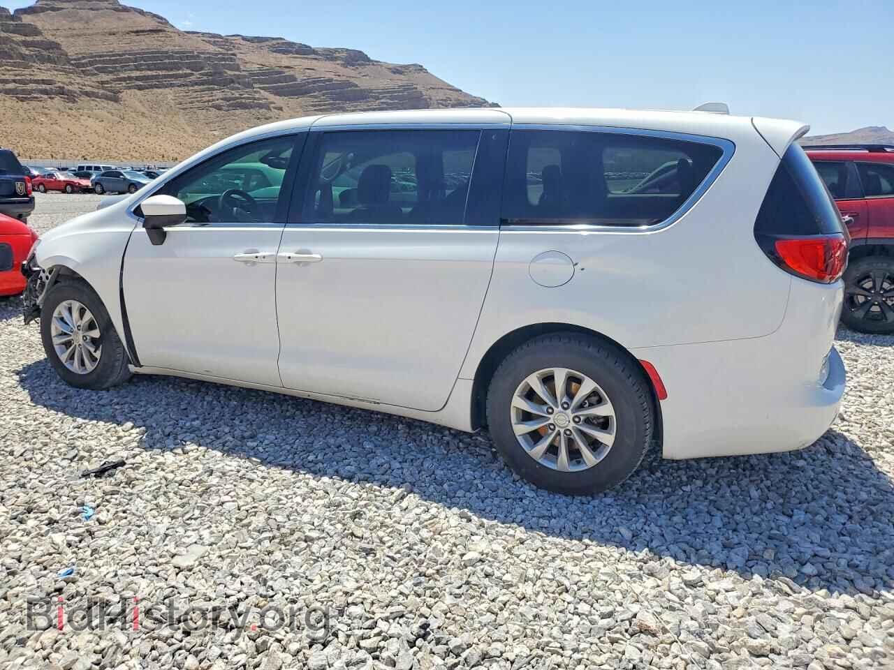 2017 CHRYSLER PACIFICA - VIN: 2C4RC1DG8HR522291 - Photo 2