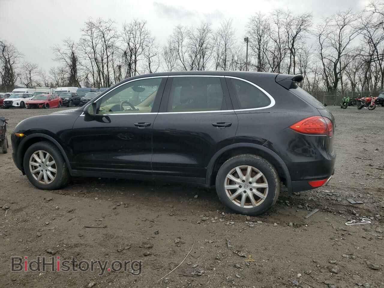 2011 PORSCHE CAYENNE - VIN: WP1AA2A25BLA00265 - Photo 2