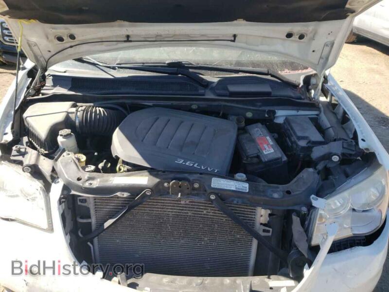 2013 Chrysler MINIVAN (VIN 2C4RC1BG0DR529183) — photo 7 of 10