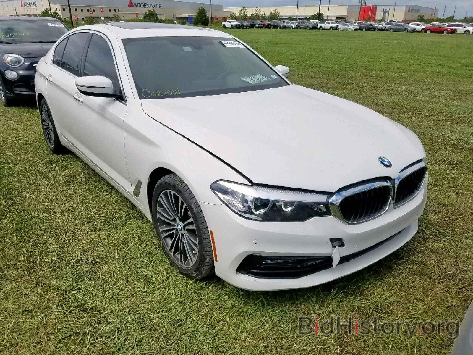 Photo WBAJA5C57JG899872 - BMW 5 SERIES 2018