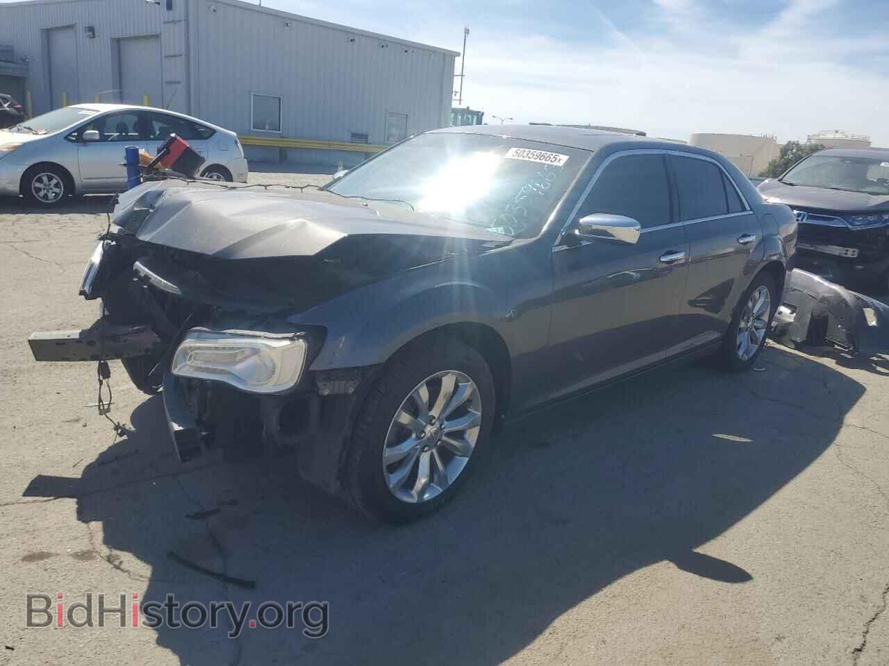 Фотография 2C3CCAKG2KH631565 - CHRYSLER 300 2019