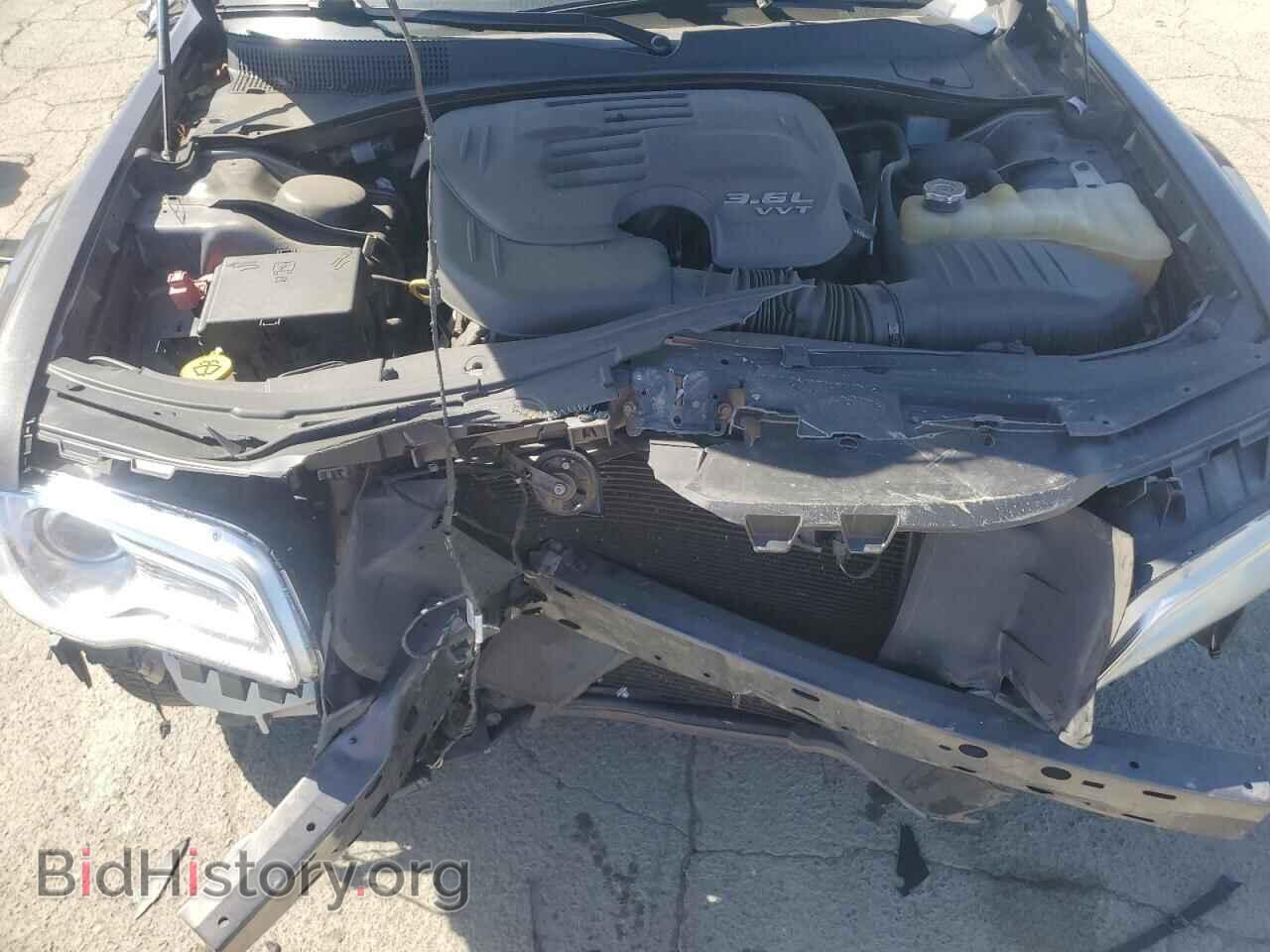 2019 CHRYSLER 300 - VIN: 2C3CCAKG2KH631565 - Фото 11