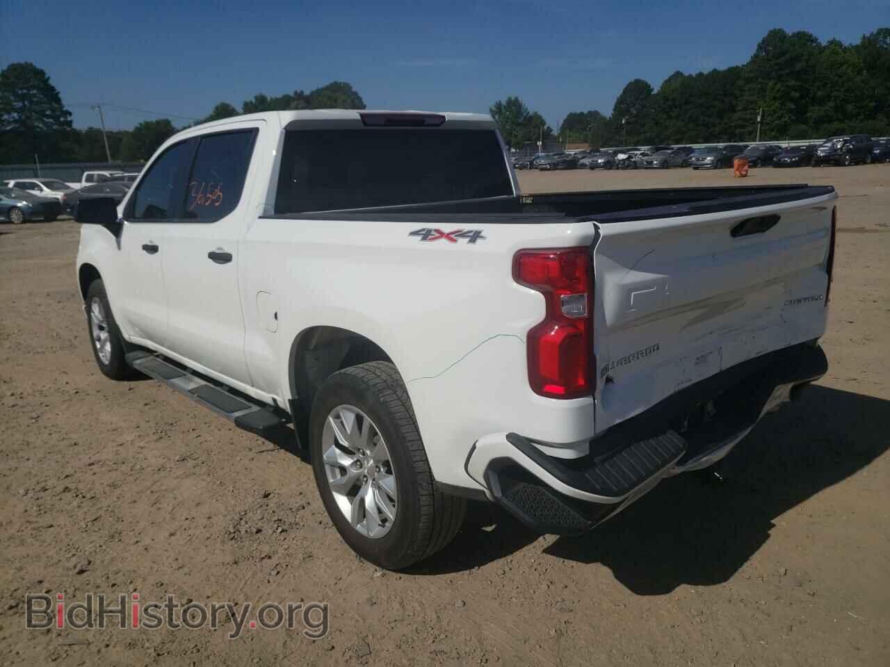 2019 CHEVROLET SILVERADO - VIN: 3GCPYBEH6KG203572 - Фото 3
