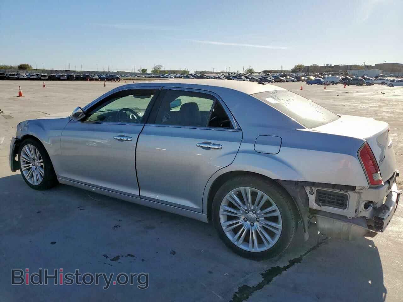2012 CHRYSLER 300 - VIN: 2C3CCACG2CH147007 - Фото 2
