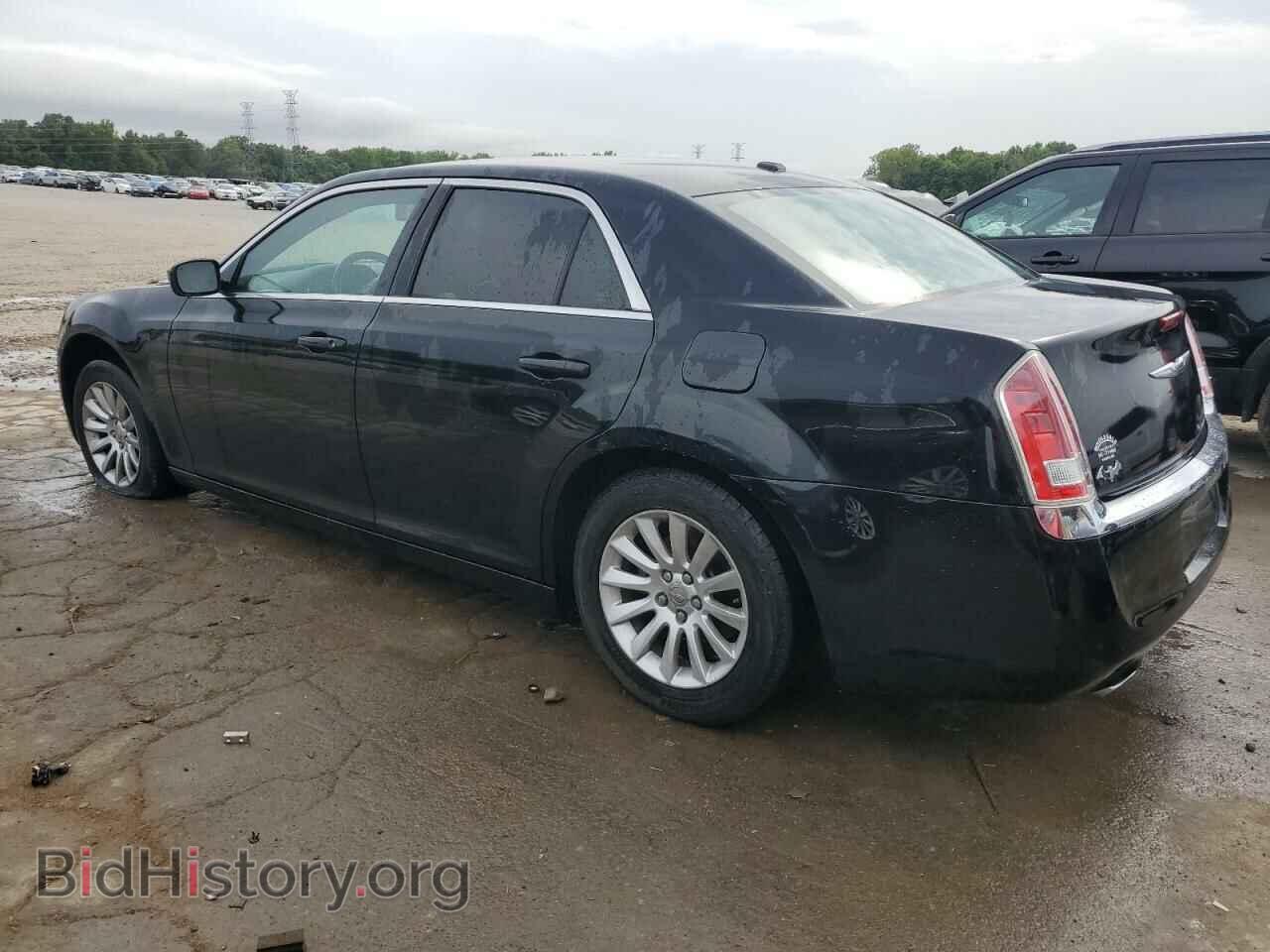 2013 CHRYSLER 300 - VIN: 2C3CCAAG8DH527375 - Фото 2