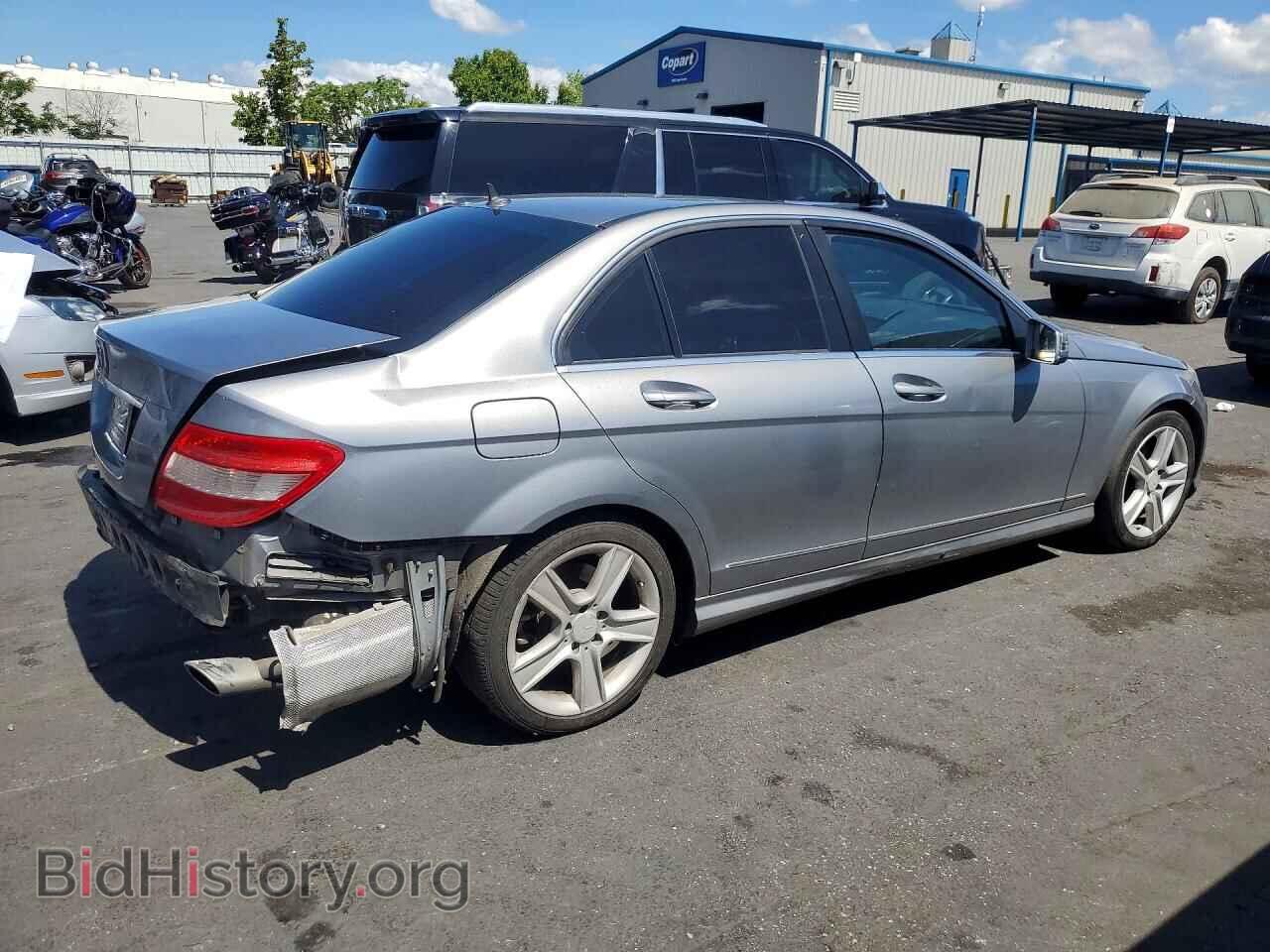 2011 MERCEDES-BENZ C-CLASS - VIN: WDDGF5EB4BR168569 - Фото 3