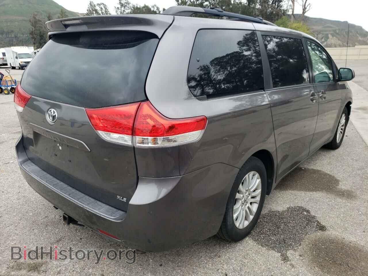 2012 TOYOTA All Models - VIN: 5TDYK3DC9CS201934 - Фото 3