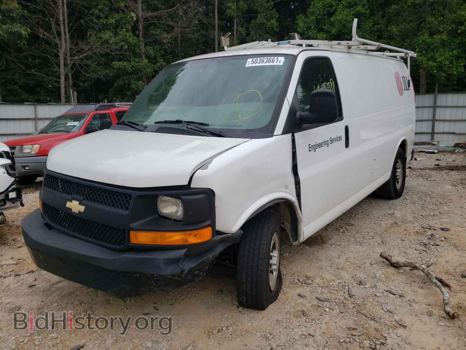 2013 CHEVROLET EXPRESS - VIN: 1GCWGFBAXD1112271 - Фото 2