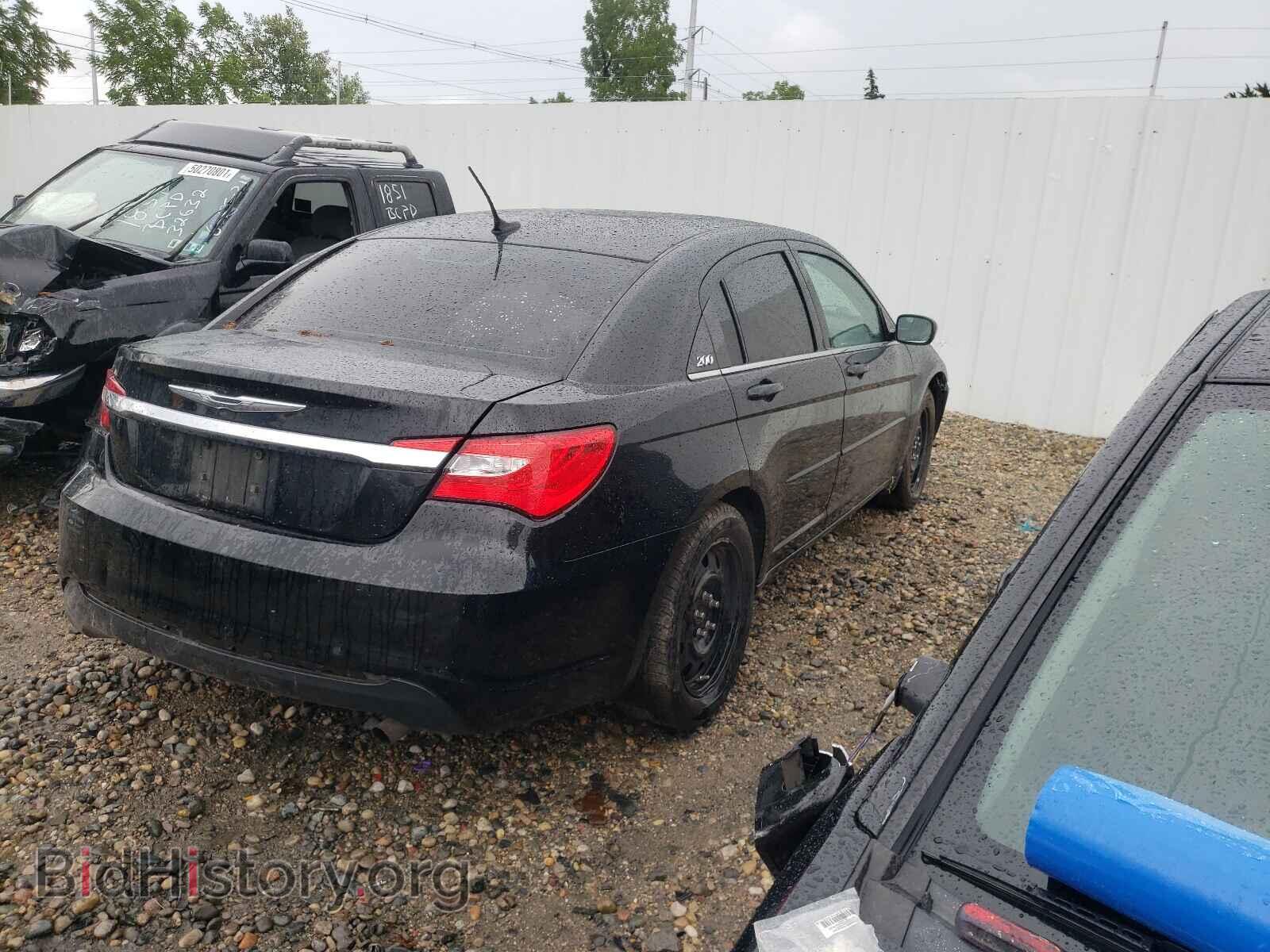 2011 CHRYSLER 200 - VIN: 1C3BC4FB4BN553714 - Фото 4