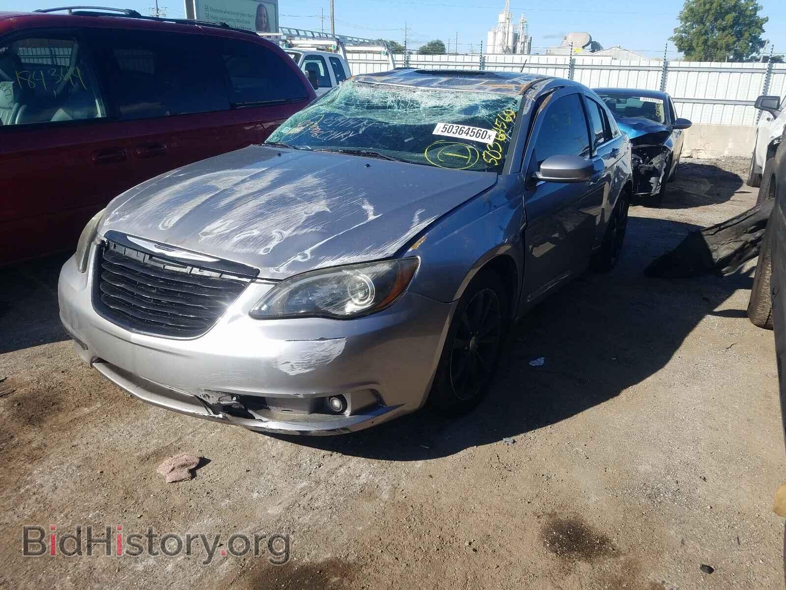 2013 CHRYSLER 200 - VIN: 1C3CCBCG0DN629926 - Фото 2