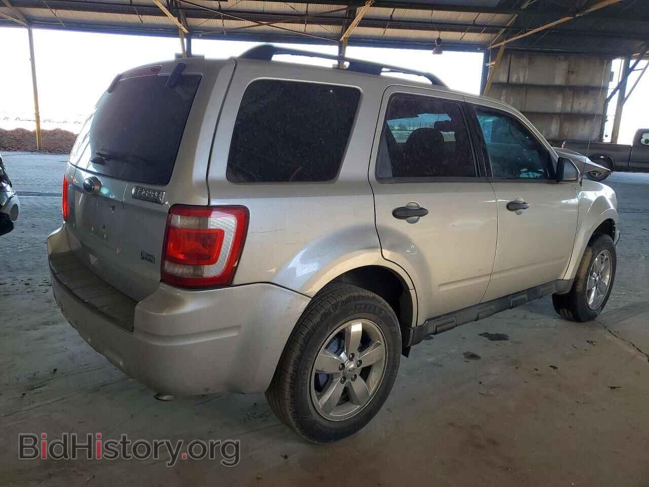 2011 FORD ESCAPE - VIN: 1FMCU0DG2BKB73157 - Фото 3