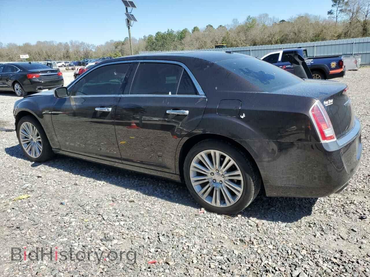 2013 CHRYSLER 300 - VIN: 2C3CCAPT5DH565702 - Фото 2