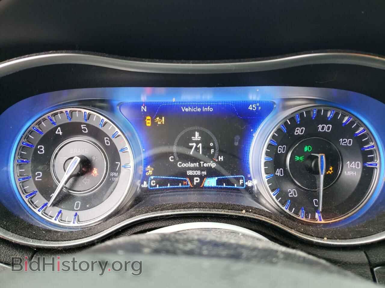 2019 CHRYSLER 300 - VIN: 2C3CCAKG4KH706167 - Фото 9