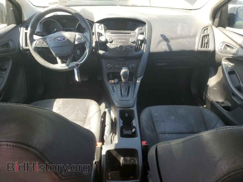 2017 Ford FOCUS (VIN 1FADP3E26HL212961) — фото 8 из 15