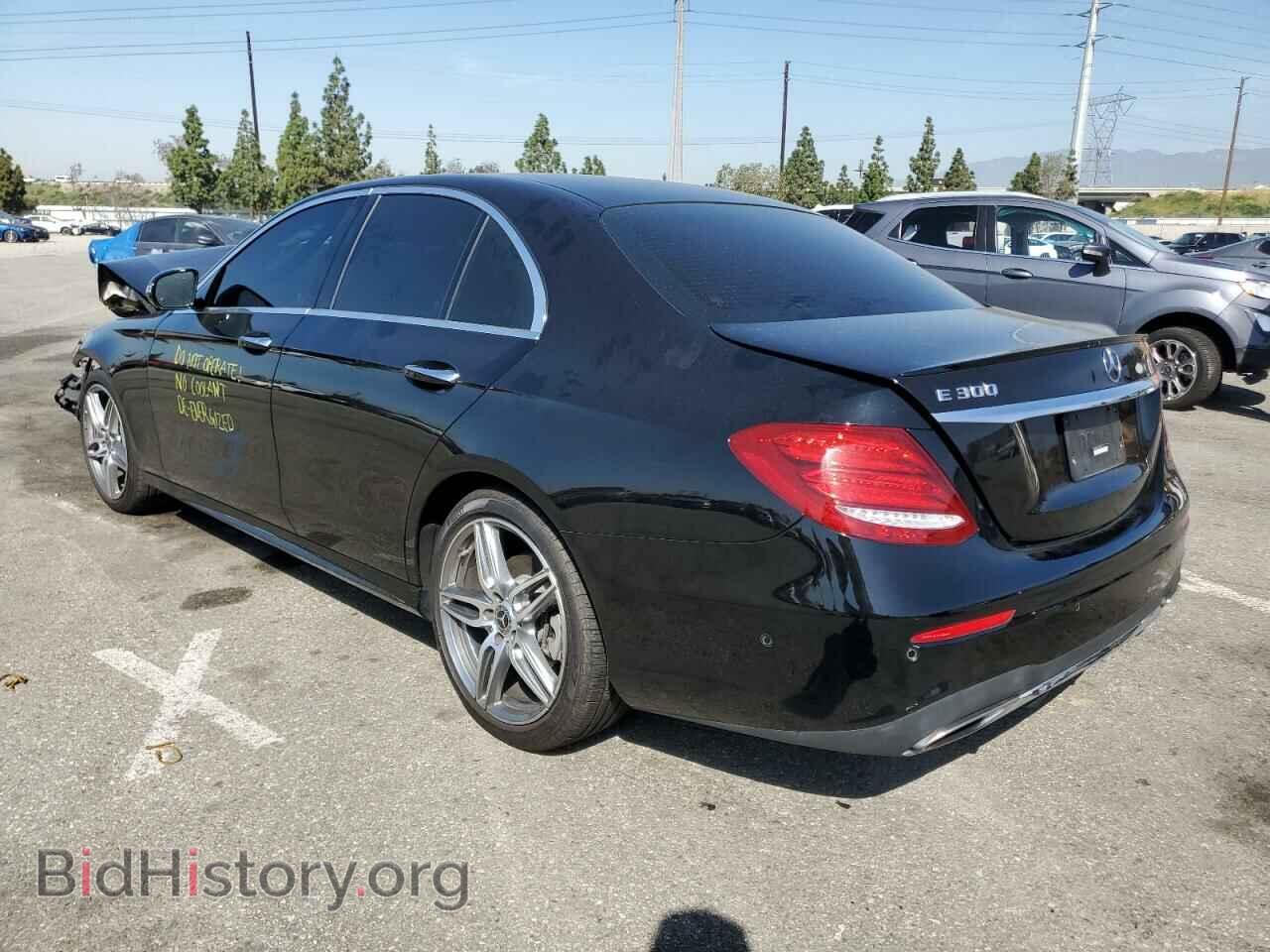2018 MERCEDES-BENZ E-CLASS - VIN: WDDZF4JB6JA477871 - Фото 2