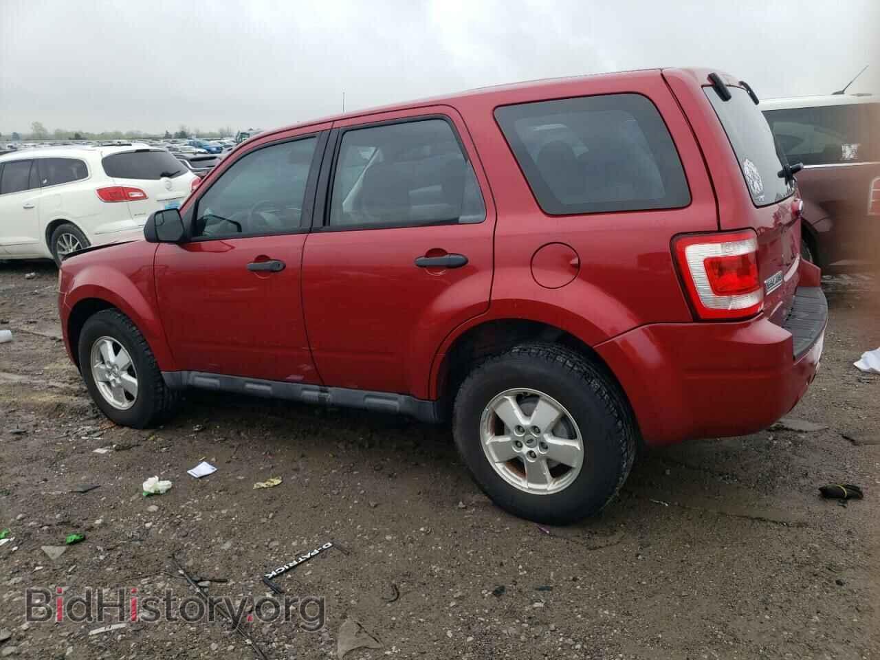 2011 FORD ESCAPE - VIN: 1FMCU0C76BKA13560 - Фото 2