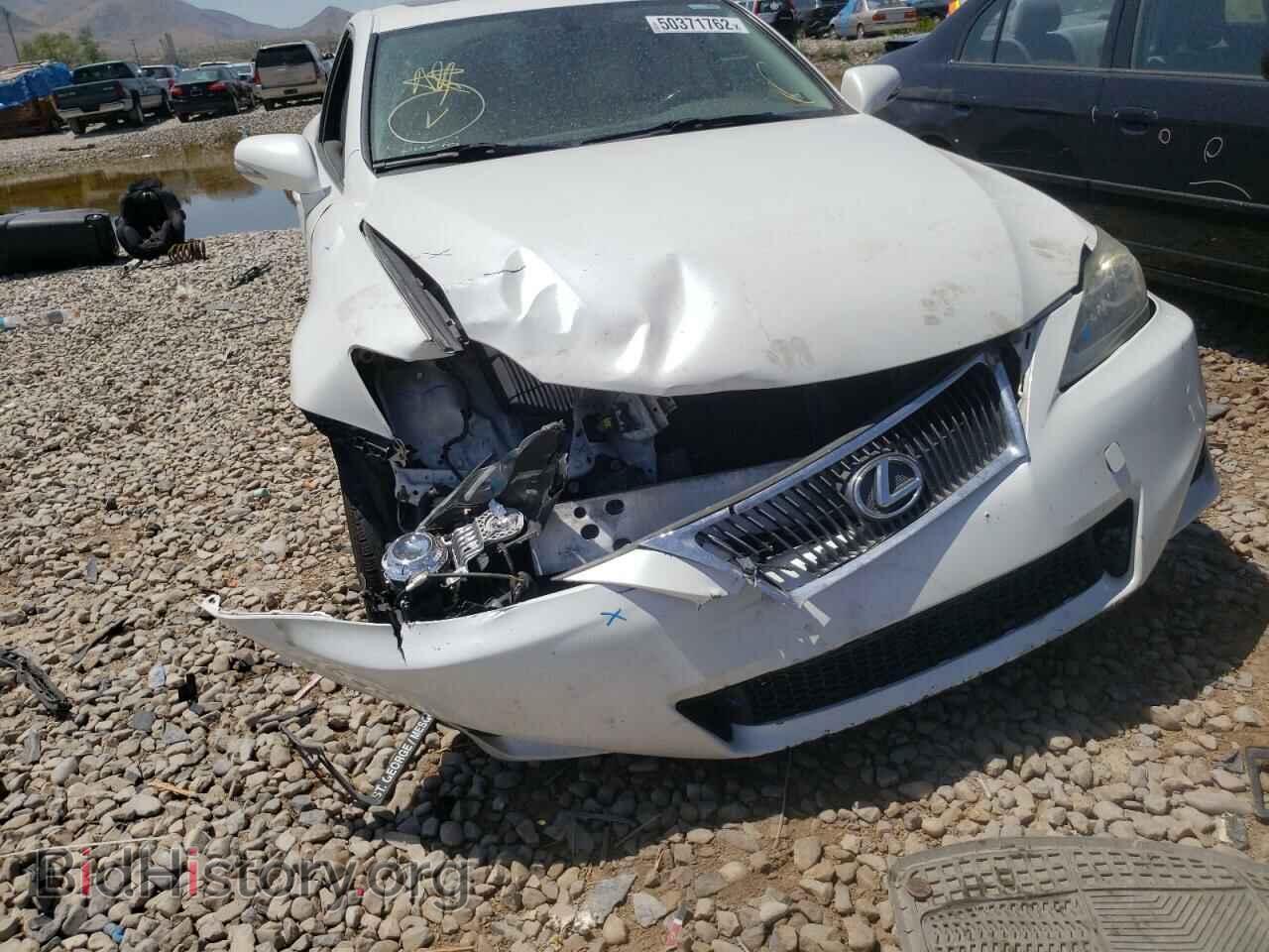 2012 LEXUS IS - VIN: JTHCF5C24C5057202 - Фото 9