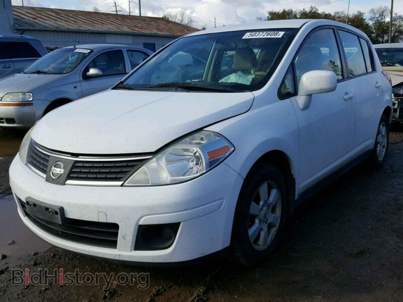 2007 Nissan VERSA (VIN 3N1BC13E67L452452) — photo 2 of 10