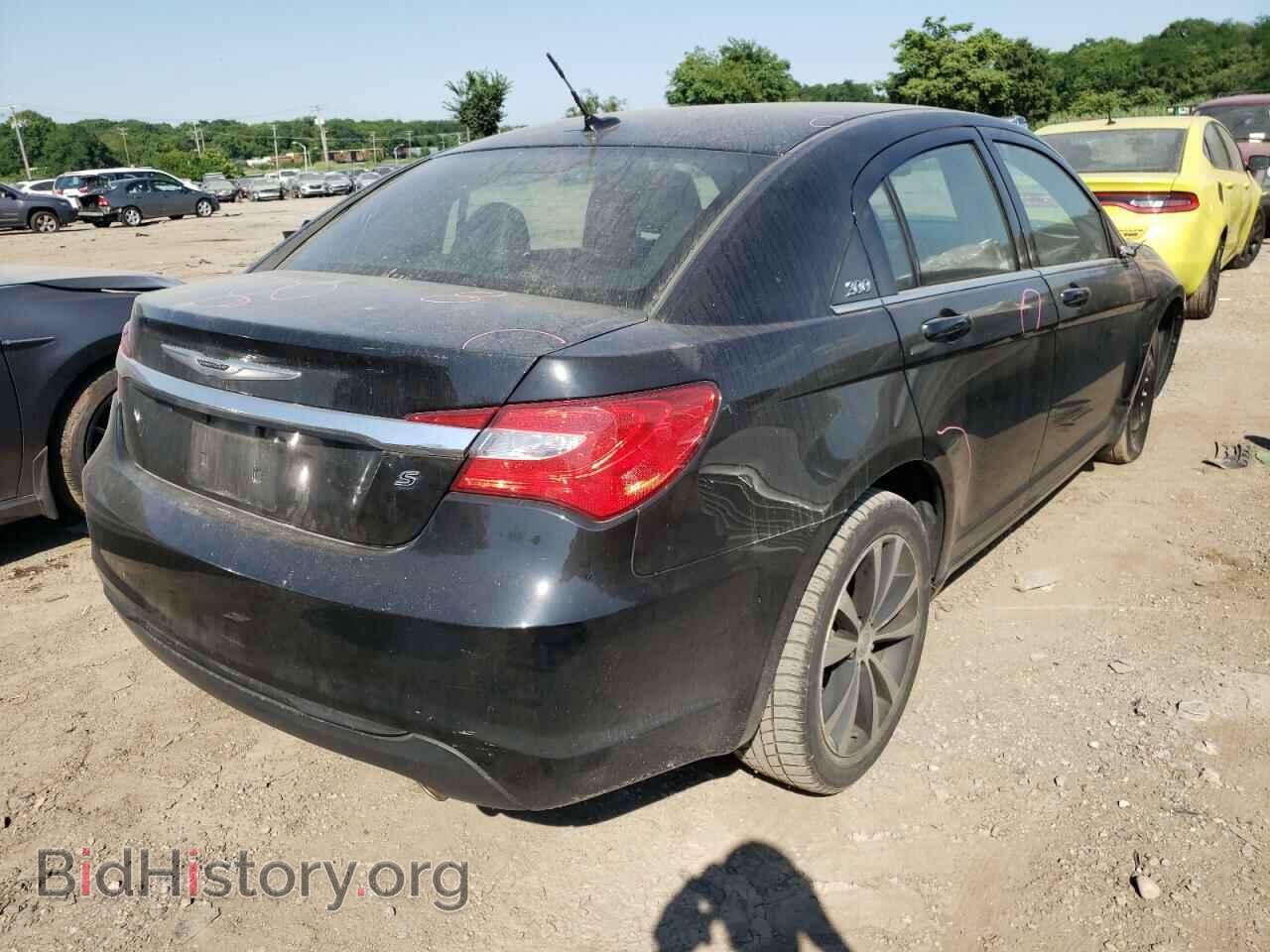 2011 CHRYSLER 200 - VIN: 1C3BC8FG3BN567767 - Фото 4