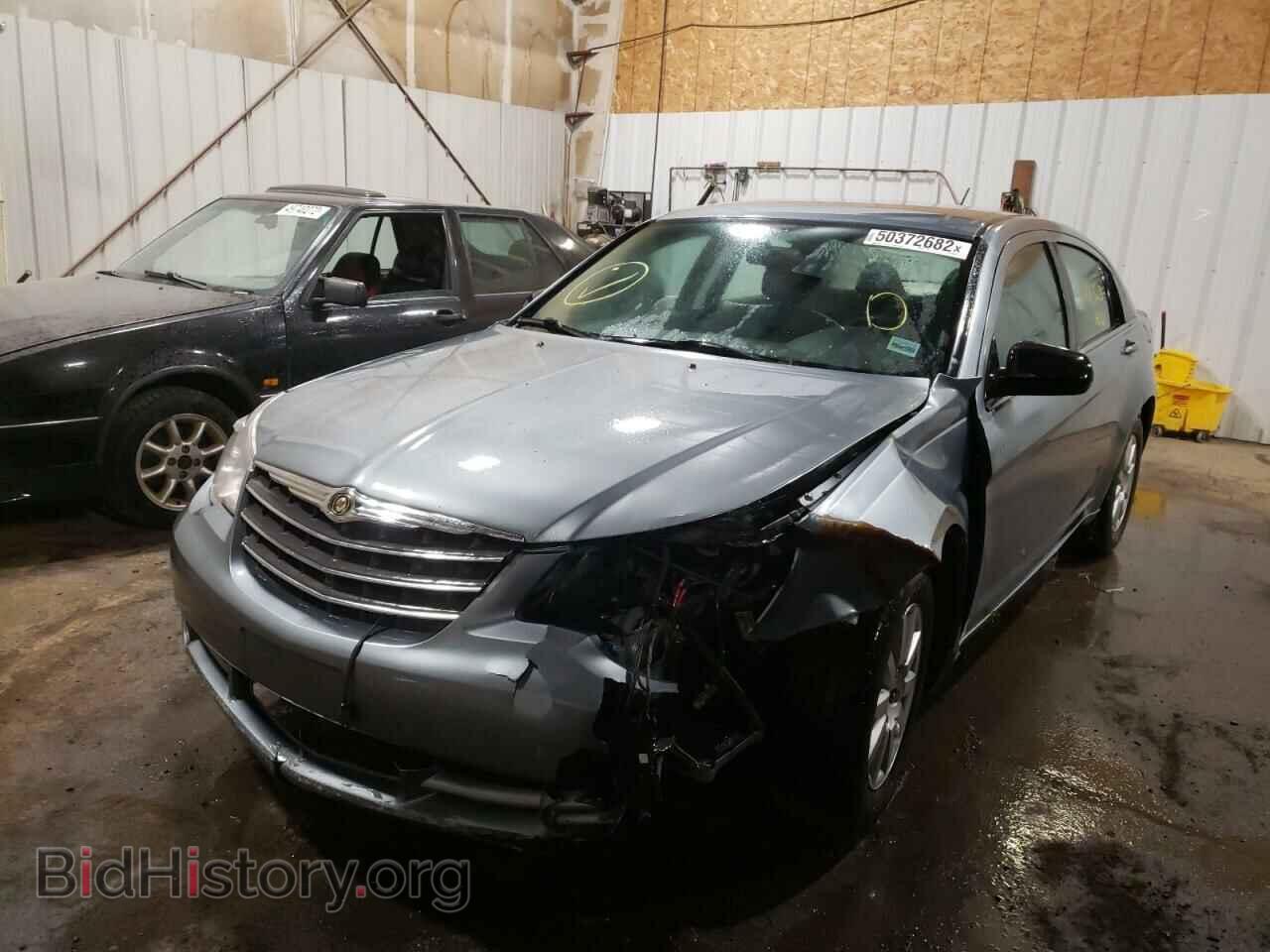 2010 CHRYSLER SEBRING - VIN: 1C3CC4FB5AN169699 - Фото 2