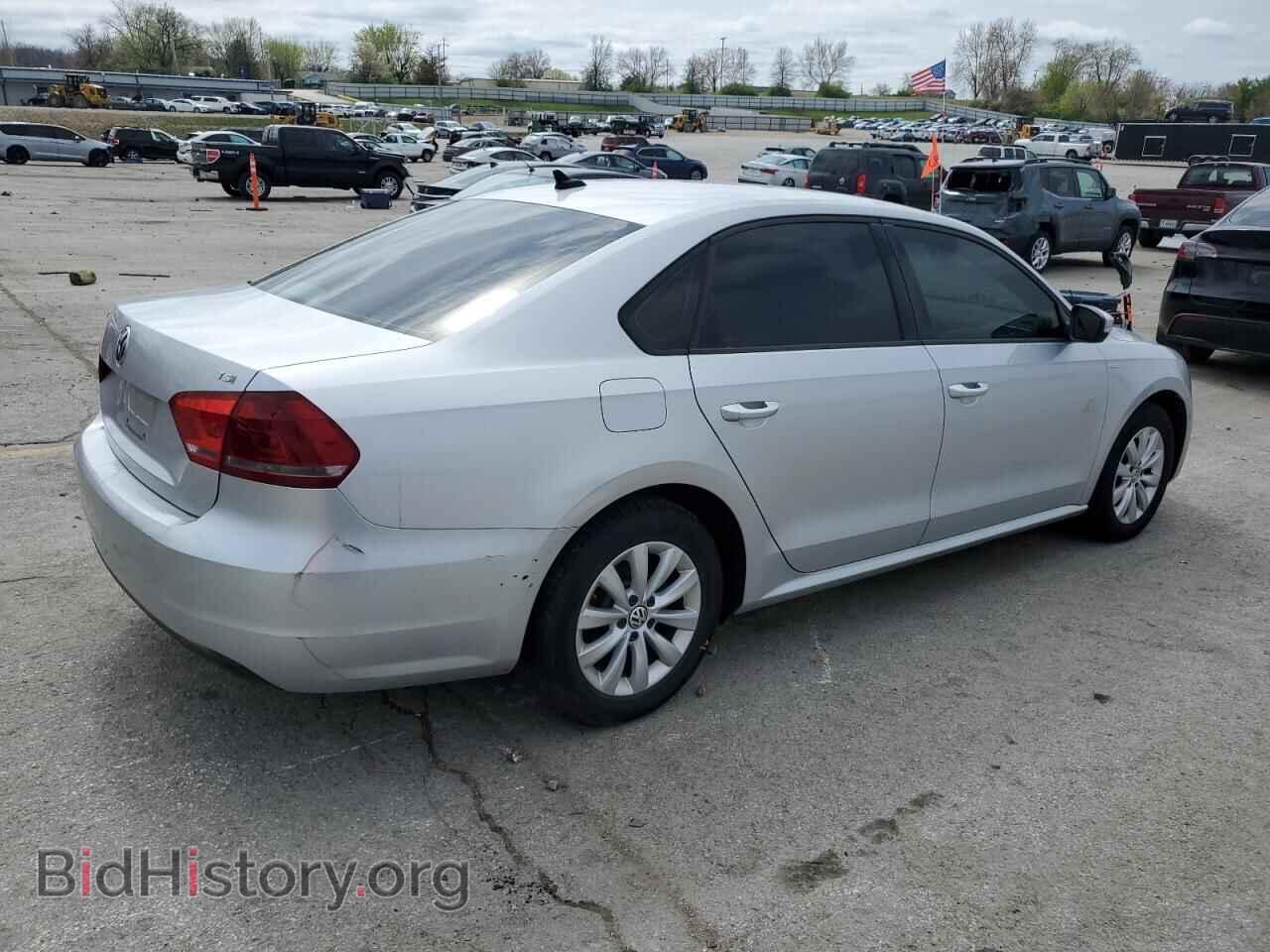 2014 VOLKSWAGEN PASSAT - VIN: 1VWAT7A3XEC075594 - Фото 3