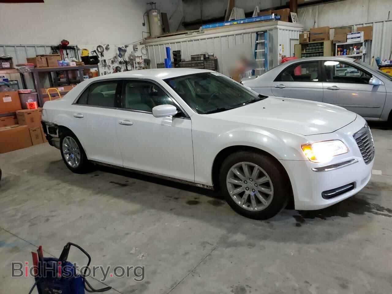 2014 CHRYSLER 300 - VIN: 2C3CCAAG4EH375807 - Фото 4