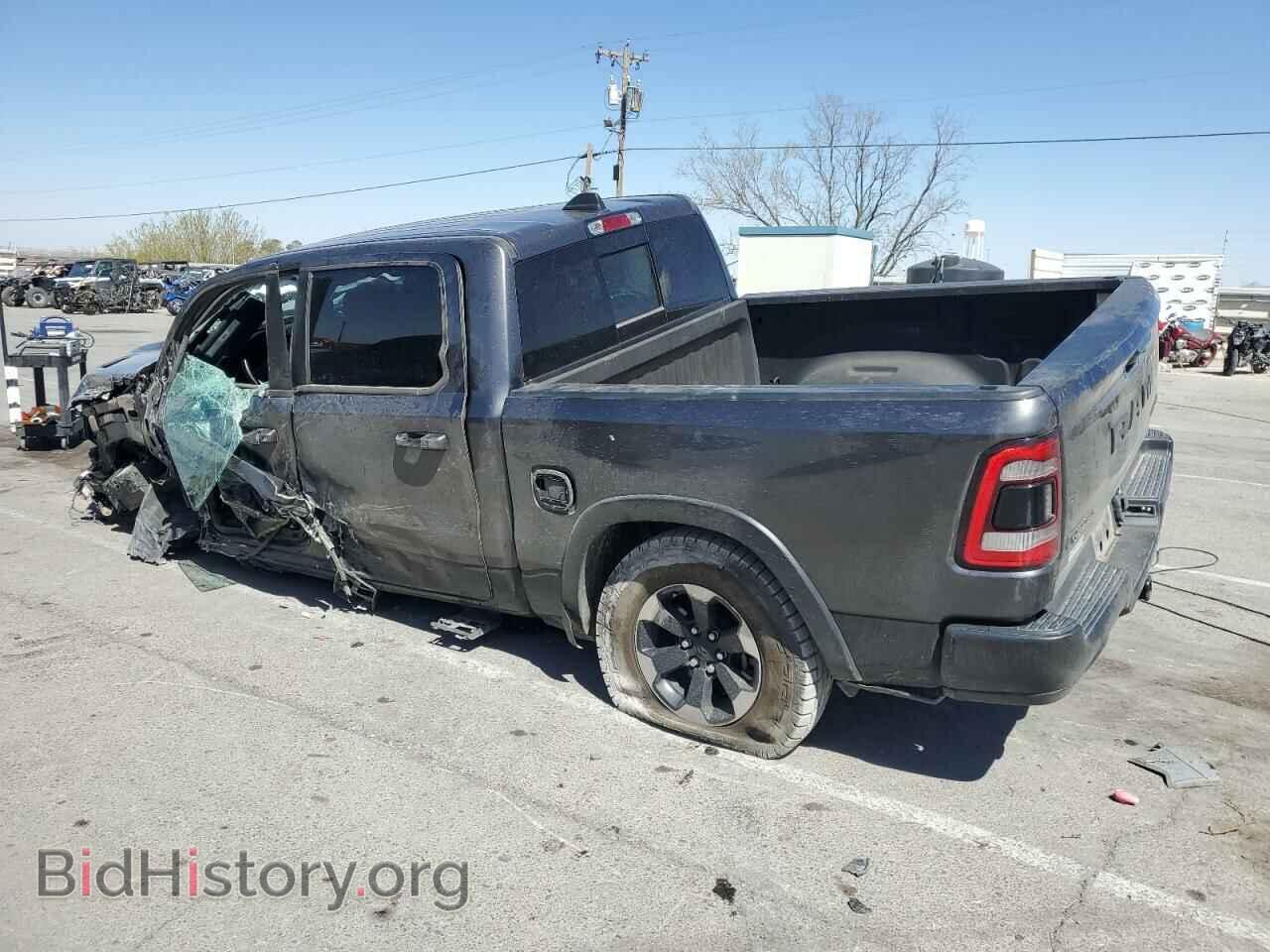 2020 RAM 1500 - VIN: 1C6SRFLT9LN257728 - Фото 2