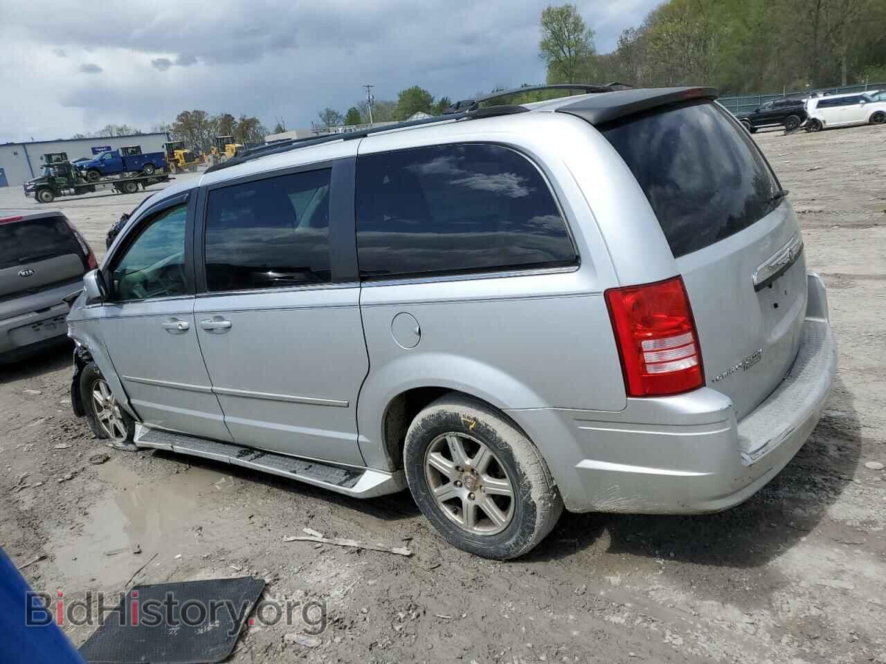 2008 CHRYSLER MINIVAN - VIN: 2A8HR54P08R607667 - Фото 2