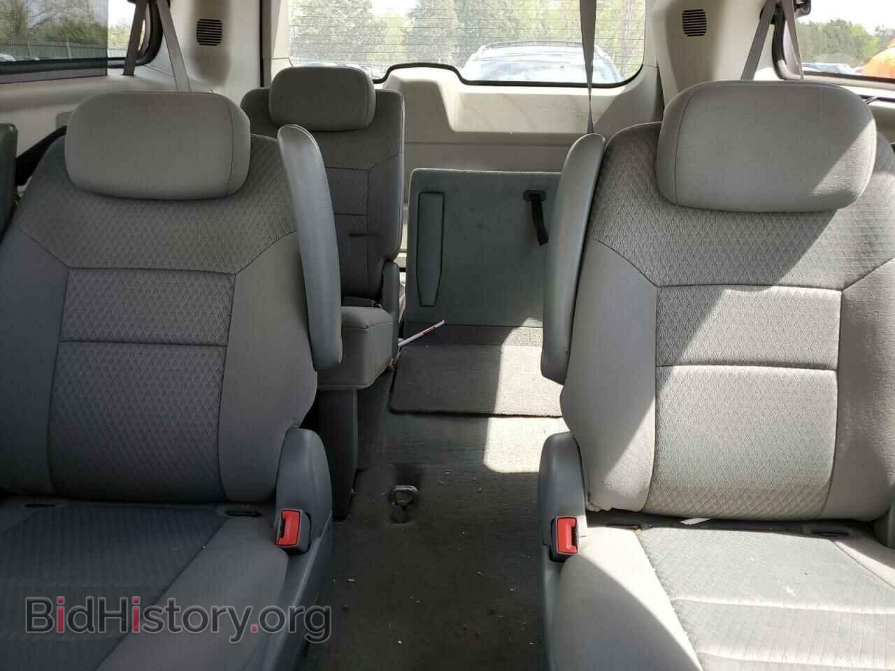 2008 CHRYSLER MINIVAN - VIN: 2A8HR54P08R607667 - Фото 10